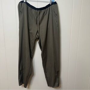 Nike Run Division Storm-FIT Jogger Pants Medium Olive Green Womens XXL